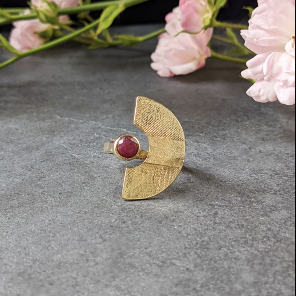 🦋LAST🦋 NWT Baizaar Ruby Crescent Statement Ring, Size 8